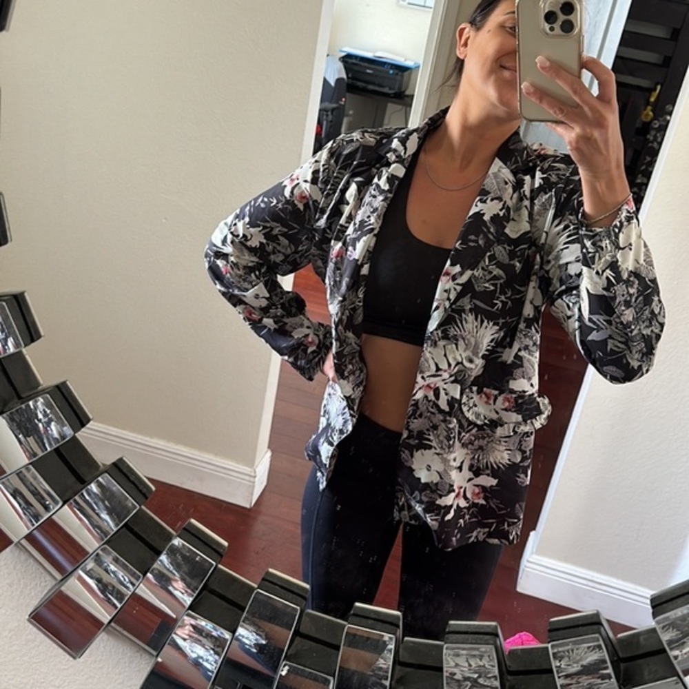 RD & Koko Fun‎ Floral Blazer